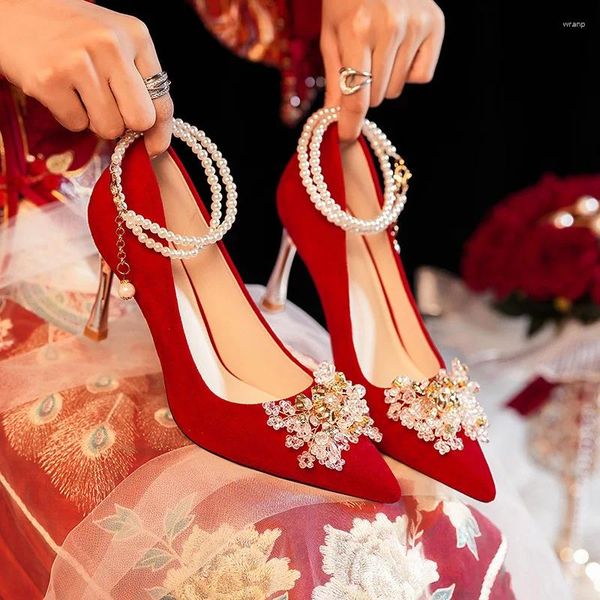 Kleiderschuhe große Größe 31-43 Rote Braut Stiletto High Heels Frauen Perlen Kette Chinesische Hochzeit im chinesischen Stil