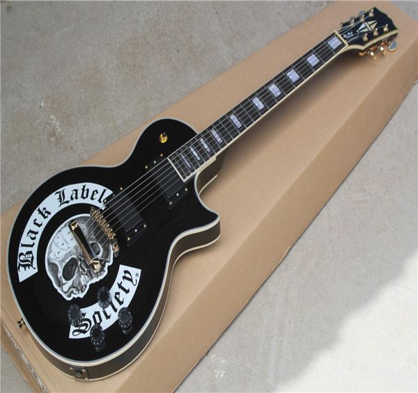 Siyah Etiket Topluluğu Kafatası ile Elektro Gitar Desenli Kalıplı Kümle Fretboardgolden Hardwaresofferging Özelleştirilmiş Hizmetler7878215