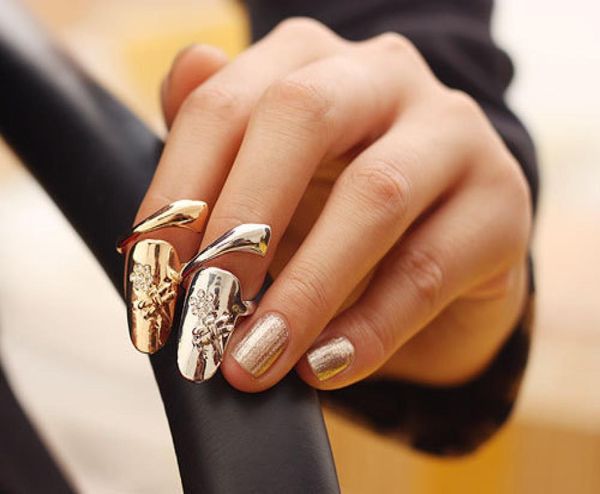 Top European Fashion Schmuck niedliche Retro -Blumen -Libelle Perlen -Strass -Pflaumenschlange Gold Silber Ring Finger Nagel Ringe Brid2494757