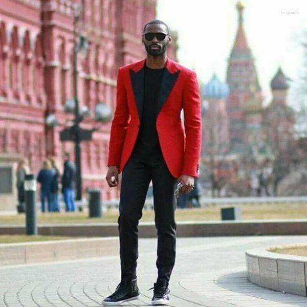 Herrenanzüge 1 PC Red Jacquard Herren Jacke Black Revers Trajes de Nino Bräutigam Slim Männer Hochzeitsanzug für Smoking Blazer Mantel