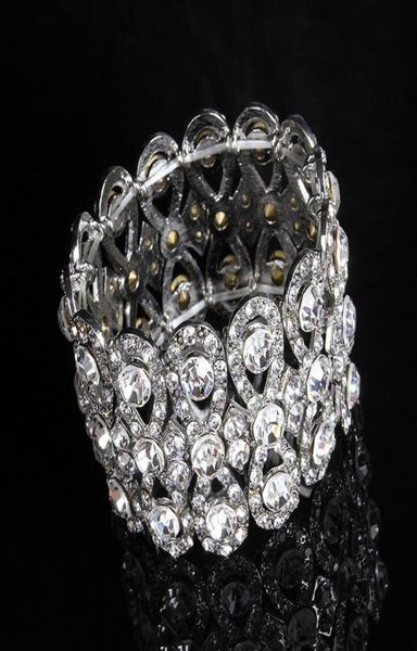 Estilo europeu Bride039s Hands Bracelets cheios de shinestone new light women039s jóias retro floral wide bracelet4884970