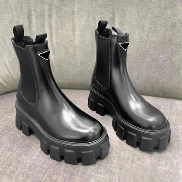 Kadınlar Yeni Stil Martin Black Boot Designer Spor Sneaker Orijinal Deri 10a En Kaliteli Eğitmen Lüks Run Ayakkabı Platformu Koşu Ayakkabıları Kutu Açık Yürüyüş Seyahat