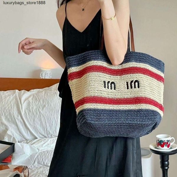 Umhängetasche Fabrik 75% Rabatt kostenlos Großhandel Neue Muu -Bag -Mode -Pendler große Kapazität TOTE Advanced Weaving Crossbody Travel Womens