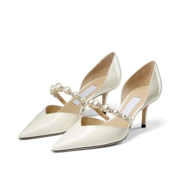 Luxus-Designer-Mode Frauen Sandalen zarte spitze Toe Perle Knöchelgurt weiße Lackleder Hochzeitsfeier Sandalen Heels 35-43