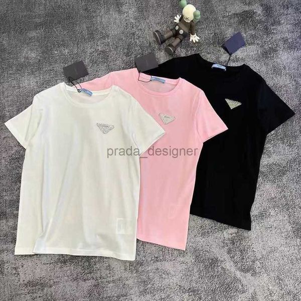 Designer Frauen T -Shirt Leisure Modemarke Kurzarm passen losen drei Standard -komplettes Dreieck rund Hals T -Shirt Sommer vielseitig