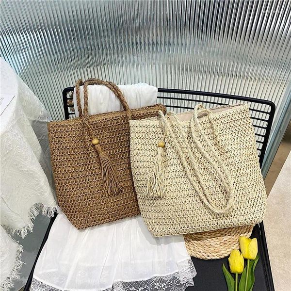 Abendtaschen Quasten Beach Stroh Bag Eimer für Frauen 2024 Sommer gewebtes Rattan Schulter High -Kapazität Ladies Handtasche Clutch