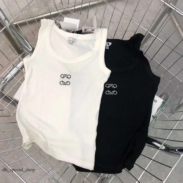 Loeweee T-Shirt Sommer Kurzer schlanker Navel exponiertes Outfit Elastic Sports Strick Tanks Lässige ärmellose Rückenless Top Shirts Designer Solid Color Weste 510