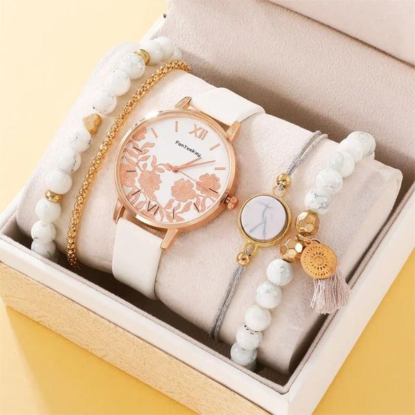 Armbanduhren 5pcs Set Womens Armband Quarz Uhren für Frauen Leder Uhr Damen Sportkleid Rose Zifferblatt Handgelenkuhr Relogio