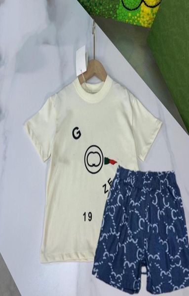 Kid Set Baby Kleidung T -Shirt Kinder Designer Sets Luxus Top Summer Girl Boy Boy Kleider Shorts Ärmel Tee mit Buchstaben 90160 8 COLOURS9817134