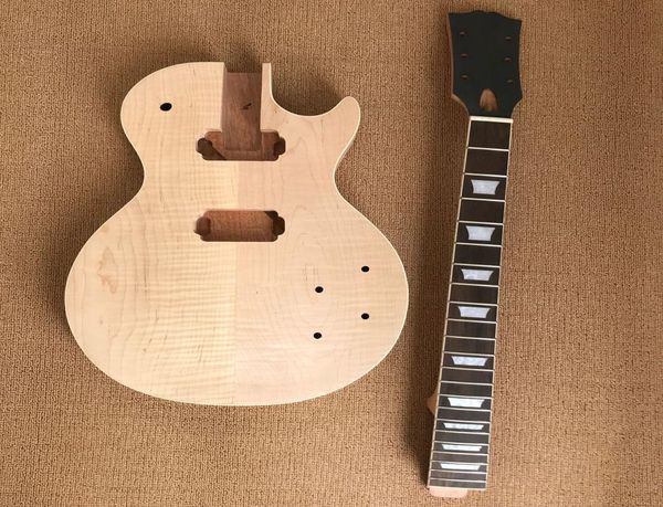DIY SEMAFISIFISED Özel Elektro Gitar Tigrain Akçaağaç Kaplama Bir Ahşap Vücut ve Boyun Mahogani Klavye Teslimat2491189