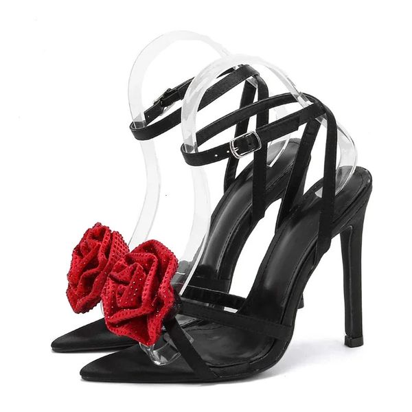 Sexy caviglia con fibbia caviglia denim satiny sandalo estate cristallo fiore puntato tacchi sottili scarpe da festa della festa sandalias Mujer 240327