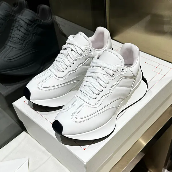 Trend Nuove scarpe atletiche da donna di fascia alta Autunno Feel del piede comodo tondo di punta di punta di scarpe casual altezza di deodorizzazione crescente Sneaker da donna