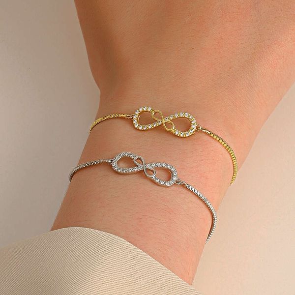 Europäische und amerikanische Mode Minimalist Infinite Love 8-Charakter-Armband Instagram-Nischen-Design mit eingelegten Zirkonarmely-Juwelier mit Pull-Back