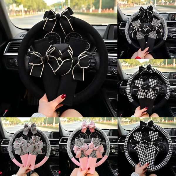 Neue klassische Plaid -Bowknot Universal Lenkradabdeckung Auto Sicherheitsgurt Pad Sets Decro für Women Bow Series Car Accessoires