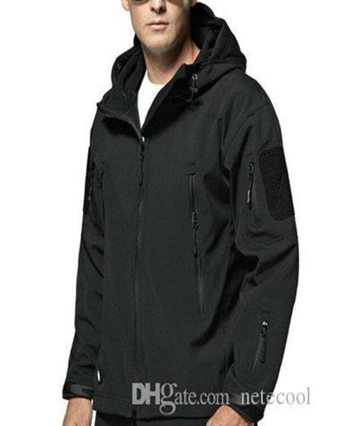 Schwarze Herbst Männer Kapuzenjacke Mantel Militärkleidung Taktische Outwear US Army Atmungsaktives Nylon Light Mountain Windbreaker plus SI9791331