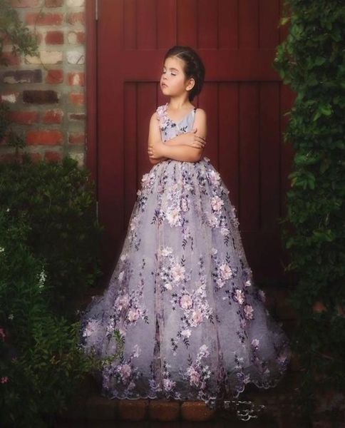 2020 Princess Lavender Lace Girls Girls Pageant Dresses 3D Floral Apliques Cados vestido de bola vestido de flores Tulle Tulle Primeiro Commu2915549