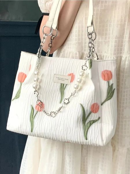 Borse da donna France Designer di tendenza Borse floreali Tulip La sacca di perle estiva primavera della borsa una borsa a tracolla femminile 240329