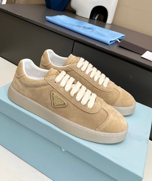 2024s/s Famous Downtown Leather Sneakers Shoes Men Suede Grain Calf Prax 01 Skateboard Walking Rubber Sole Treinadores Comfort Comfort Daily Footwear