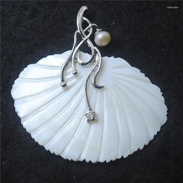 Collane a sospensione 2 pcs Shell Pendenti Natural Mother of Pearl Accessori per gioielli fai -da -te 55x55mm con colori bianchi