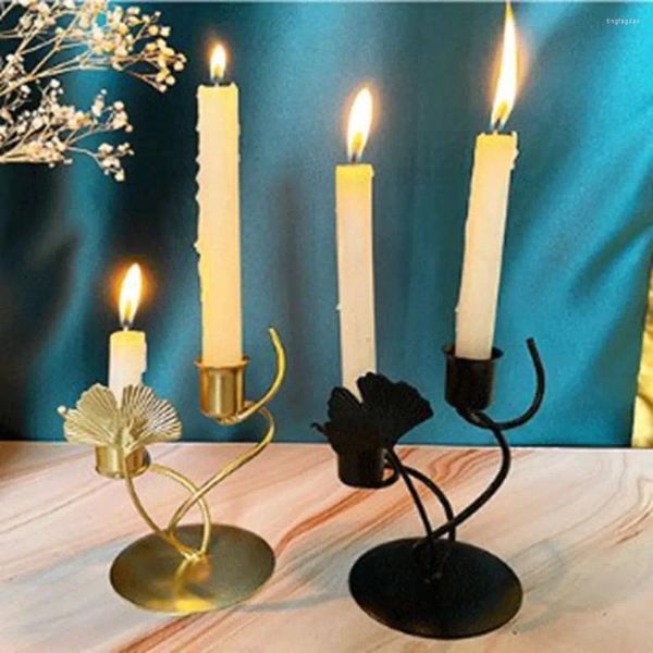 Kerzenhalter im europäischen Blatthalter im europäischen Stil Romantische handgefertigte Hochzeit Kerzenlichtstand Eisen Kunst Metall Candlestick Schlafzimmer