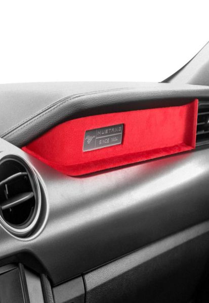 Alcantara Warp Control Instrument schmücken dekoratives Panel -Performance -Aufkleber für Ford Mustang 20152020 Innenzubehör6998625