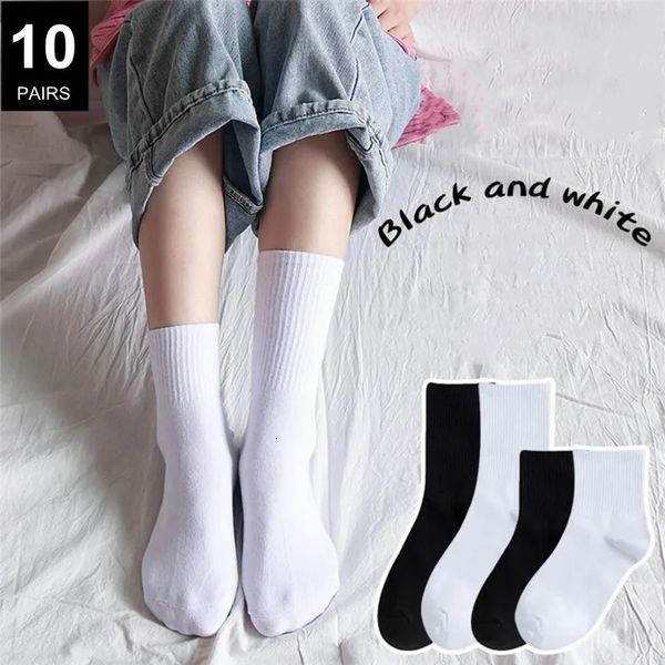 10 Pairspack Classic High School Girls Longshort Socken Solid Color 95% Baumwollfrauen Männer weiß schwarz 240408