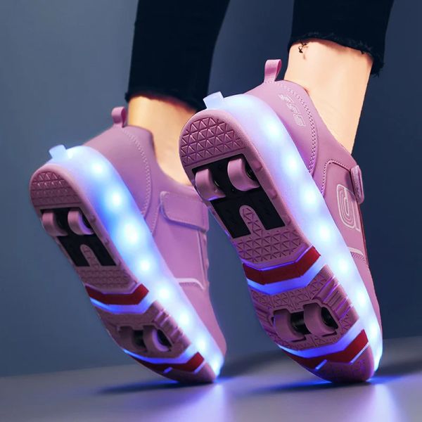 Stivali Roller Skate Shoes 4 Wheels Sneakers Boys Boys 2022 Gift Girls Fashion Sports Casual LED Flashing Light Kids Toys Boots