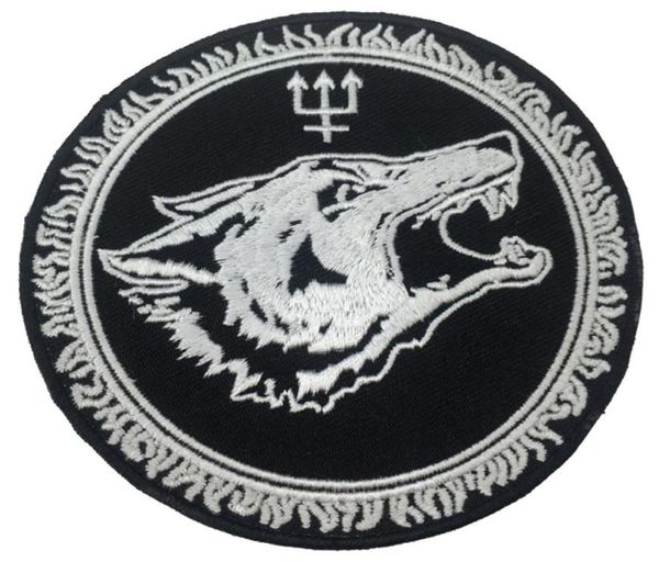 Customized Long Wolf Sticked Bügeleisen auf Patch Weste Lederjacke Abzeichen Stickerei 4quot Motorrad Biker Club Crest Diy Appliq7173586