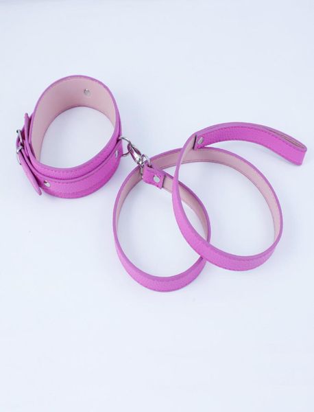 Coloque de couro rosa BDSM Fetish Bondage Collar Sex e coleira de colares adultos colares de colares sexuais Toys de escravos colarinho BDSM colar