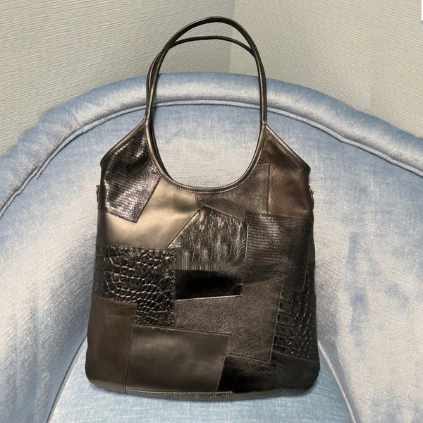 2024 Top -Qualität Miui Limited Tote Bag Luxusdesigner Echtes Leder Spleiß großer Handtasche Leinenfutter Golden Hardware Umhängetasche Mode 10a