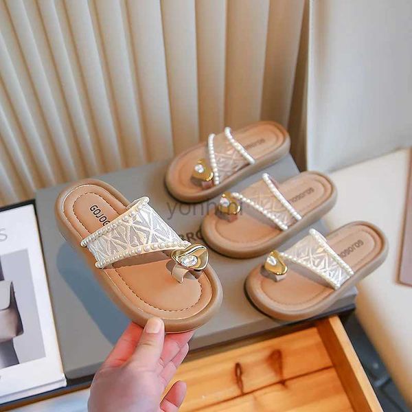 Slipper Child Shoe Girl Sliper Princess Summer New Little Girl Sole Sole Sandals Versatile Clip Pearl Shoe Fashion Style 240408