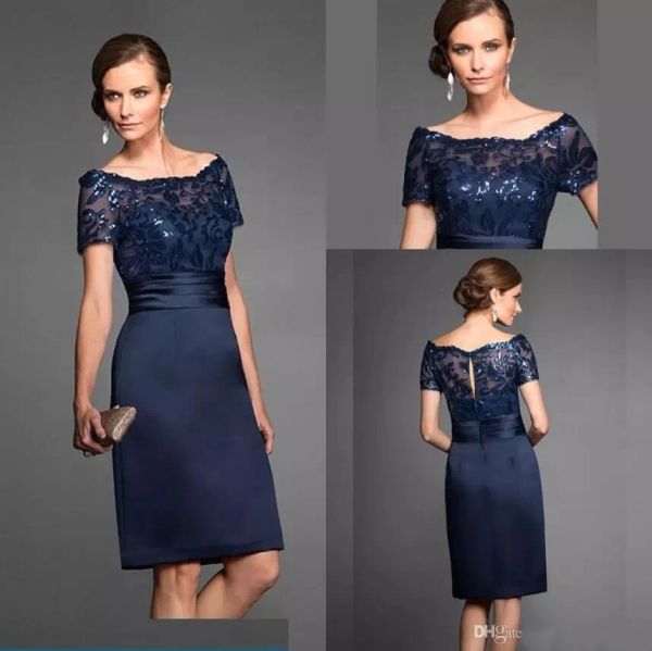 Navy Blue Mother of the Bride Dresses Elegant High Quality Ginnio di alta qualità Abito da sera a breve faceo abito da sera per abiti da sera