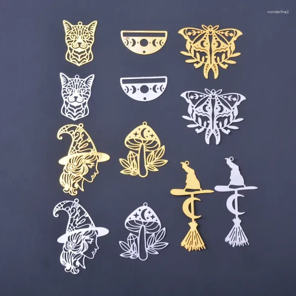 Charmos 10pcs Christmas Brass Filigree Hollow Out Golden Moth Leopard Head Cogumelo Bruxa Pingente de aço inoxidável