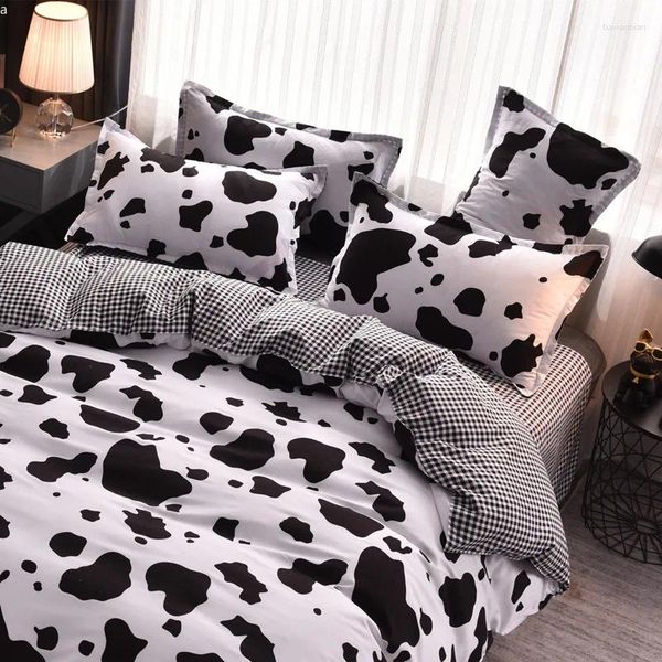 Bedding Sets White Cow Pattern Conjunto nórdico Twin Twin Reds Reduset Capa de edredão Decoração de casa Cama de roupas de cama