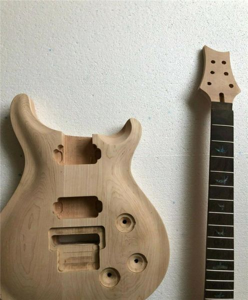 1 conjunto de guitarra inacabado Maple de bordo de mogno kit de guitarra elétrica 22 FRET DIY6122371