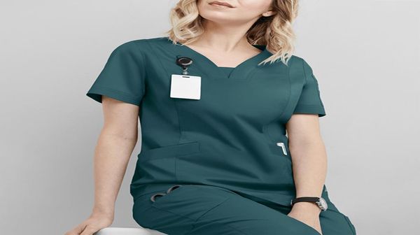 He001 Plug Size Women Workwear Beauty Salon Kleidung Pflegepeelhirt Unisex Krankenschwester Uniform Slim Fit STHENE PERSIKATION Krankenhaus Doktor1452900