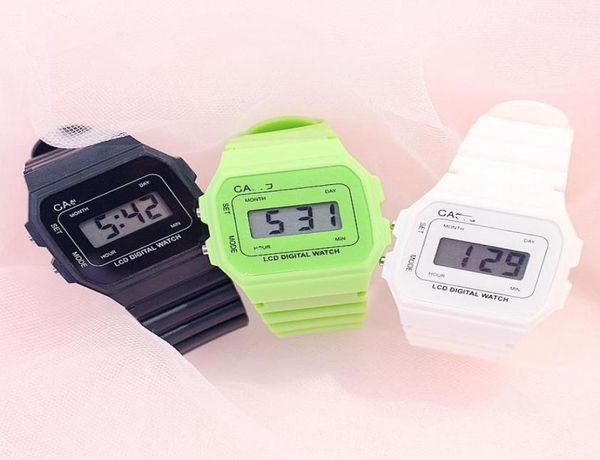 Armbanduhrenmodiker Frauen Watchs Casual Transparent College Digital Sport Watch Lover039S Geschenkuhr Kinder Armbanduhr 8778416