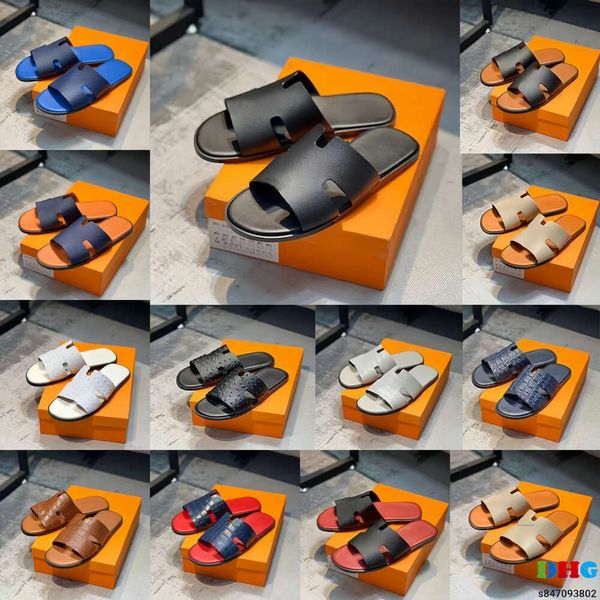 Designer Izmir Slide Sandal Luxury Mule Flat Flat Classic Brand, 19 colori Nuovo Stile Casualizza in pelle per donne e uomini Pool Piscina Summer Beach Loafer Taglia 35-42