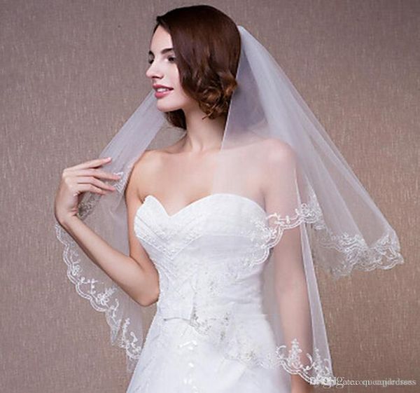 Nuovo lunghezza a gomito a basso costo in stock 2 strati velo da sposa con vello da sposa con applique in pizzo bianco per eventi di matrimonio online3818439