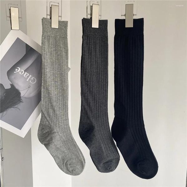 Frauen Socken Frühlings- und Sommer Dünne südkoreanischer Schienbein -Stapel 240 Nadel Baumwoll Retro graues Knie -Rot -Netzwerk mit der gleichen Socke