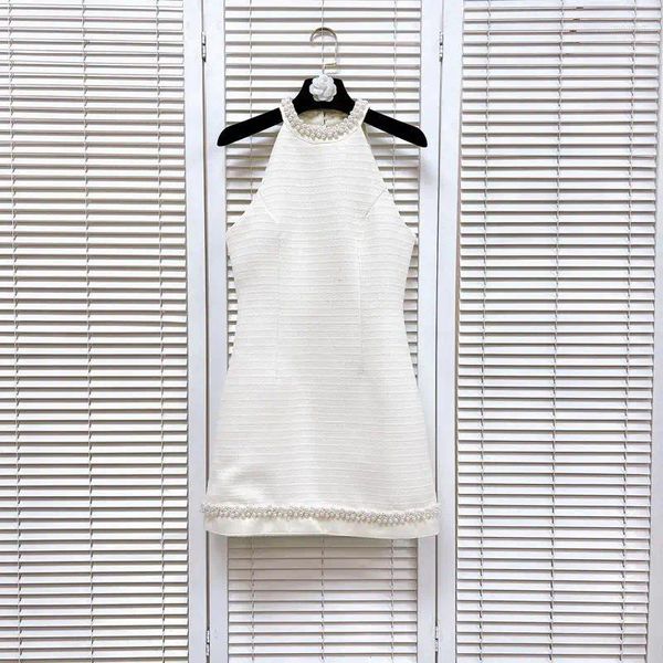 Lässige Kleider eleganter koreanischer Perle Halsband weiße Tweed Hochzeitsrobe hängende Nacken dünne schlanke ärmellose Abend Mini Kleid Sommerparty