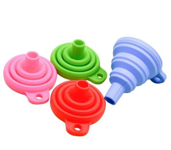 Silicone Funil dobrável Mini Silicone Funil dobrável de estilo de silicone Funnels portáteis Be Hung Kitchen Tool ST5604780873