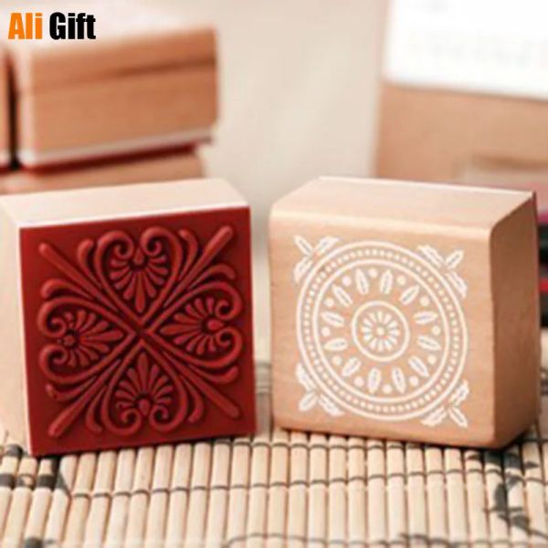 4*4 cm 6pcs/lotto Nuova cartole di cartole di legno coreana classica francobolli in pizzo quadrato retrò per decorazione di sfondo