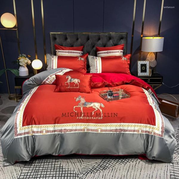 Bedding Sets Style Europe Definir Bordado de algodão de seda respirável Bordado duplo capa de edredão de cama de cama de linho Têxtil caseira de luxo