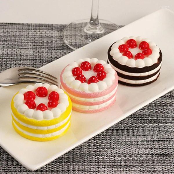 Dekorative Blumen 3pcs6 3,5 cm SlowRegound Soft PU Mini Simulation Cakes Model Künstliche Lebensmittel falsch für das Geschäft Haus eines Haussessen Dekoration Schlüssel