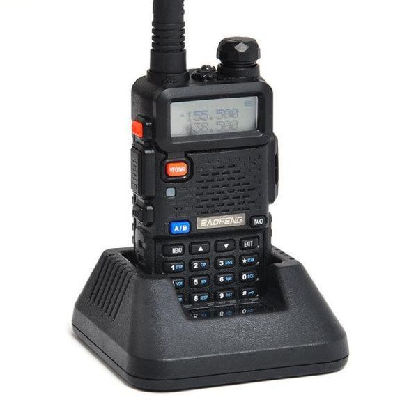 Baofeng Uv5r Uv5r Walkie Talkie Dual Band 136174MHz 400520MHz Transmettitore radio a due vie con auricolare a batteria da 1800 mAh5220476