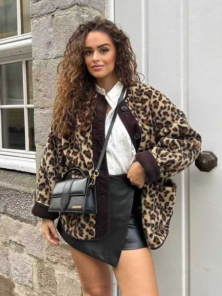 Damenfell Kunstfell Herbst Herbst Leopardendruck Wolle Fleece -Mäntel für Frauen Vintage Runde Hals Langschlafen warme Jacke 2023 Fe Chic Streetwear Overmantel231121