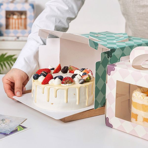 Lbsisi Leben 10pcs Kuchenpapierboxen 4 Zoll handgefertigt Mousse Geburtstagsfeier Hochzeit Babyparty Weihnachts Cupcake Verpackung Dekor