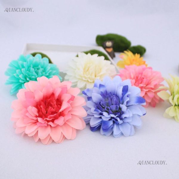 Dekorative Blumen 100 Stück künstliche Chrysanthemen Gerbera Daisy Sonnenblumen Seidenblumenköpfe für Haare Clip Girlande Hut Hochzeit C82