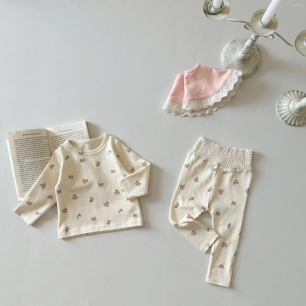 Set di abbigliamento 2024 BAMBINA Spring Girl Abiti a maniche lunghe Set di tappeti per fiori per neonati pantaloni da 3 pezzi 3 pezzi abiti da bambino in cotone 0-24m